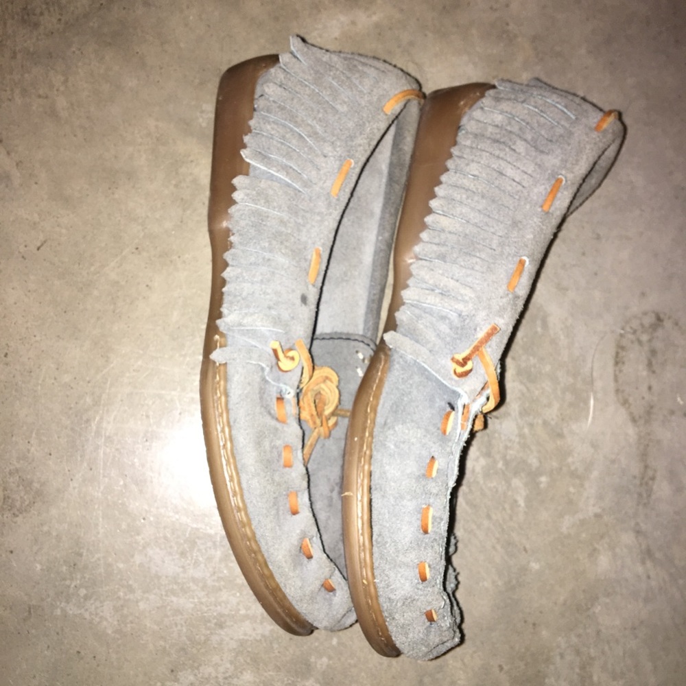 MINNETONKA MOCCASIN - Picture 3 of 5